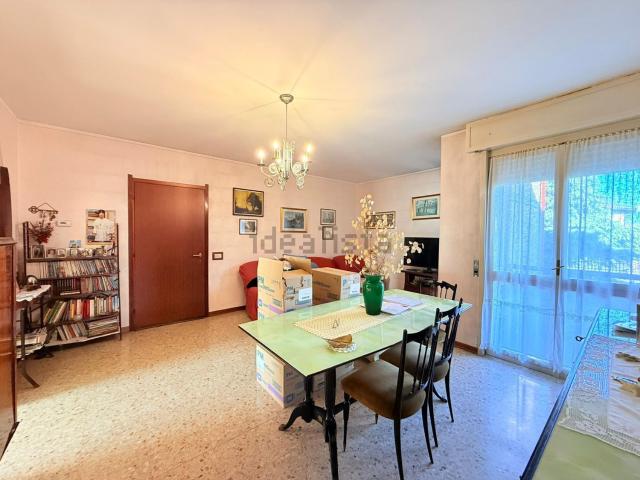 Appartamento in vendita di 159 m² in Via Aldo Moro