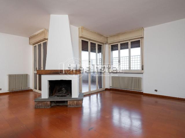 Appartamento in vendita di 159 m² in Via Giuseppe Turri, 27