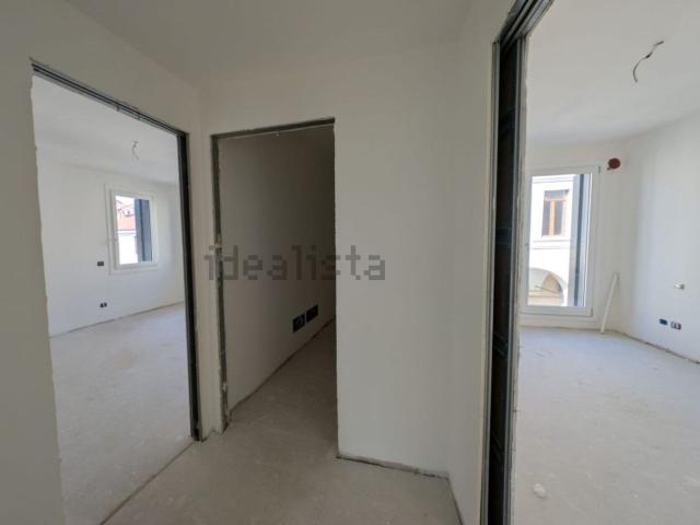 Appartamento in vendita di 159 m² in Via Domenico Campagnola
