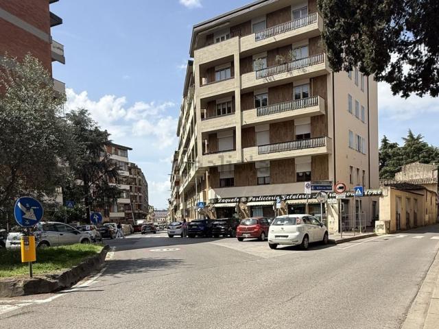 Appartamento in vendita di 159 m² in Via delle Panche