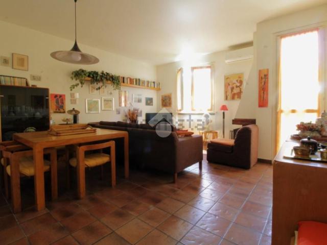 Appartamento in vendita di 159 m² in Via Leonardo da Vinci, 14