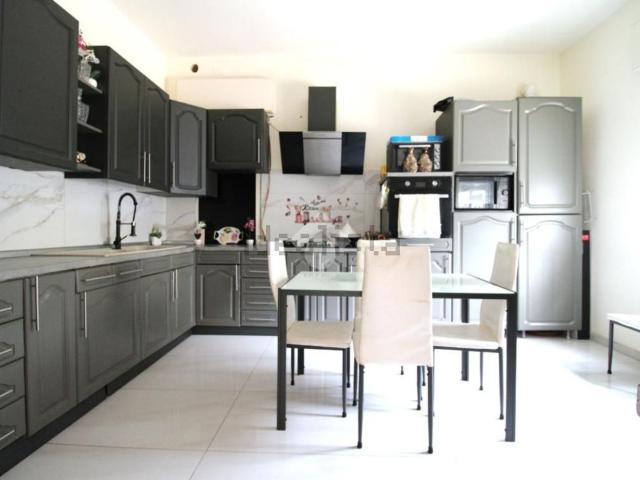 Appartamento in vendita di 159 m² in Via Nazario Sauro