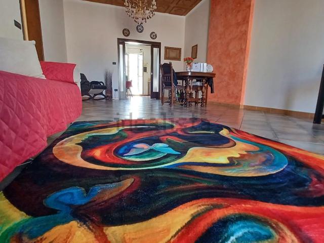 Appartamento in vendita di 159 m² in Via Regina Margherita, 128