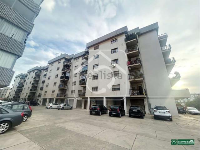 Appartamento in vendita di 159 m² in Viale Calabria, 68