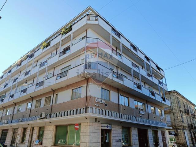 Appartamento in vendita di 159 m² in Corso Bandiera, 96
