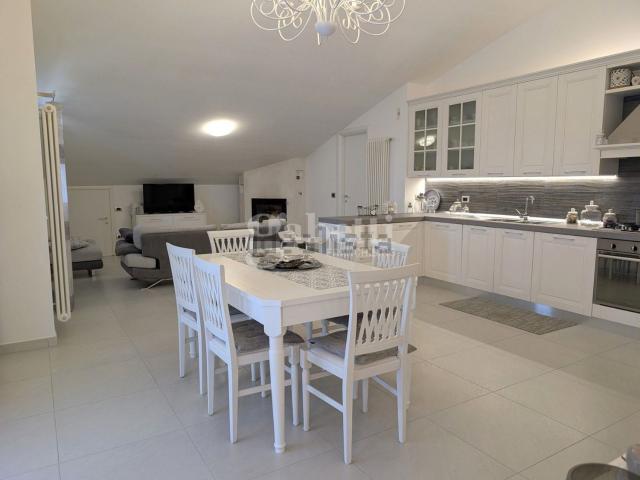 Appartamento in vendita di 160 m²
