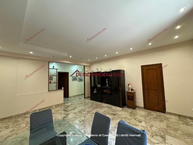 Appartamento in vendita di 160 m² in Via Cosimo Ciraulo, 1