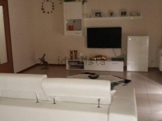 Appartamento in vendita di 160 m² in Via Caltanissetta