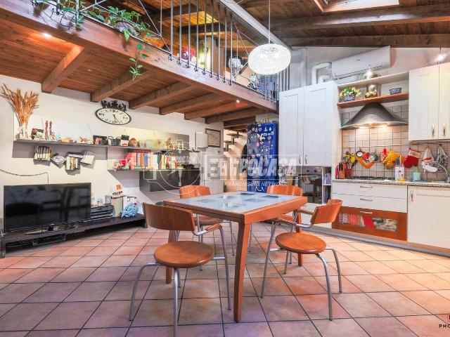 Appartamento in vendita di 160 m² in Via Camillo Benso Conte di Cavour