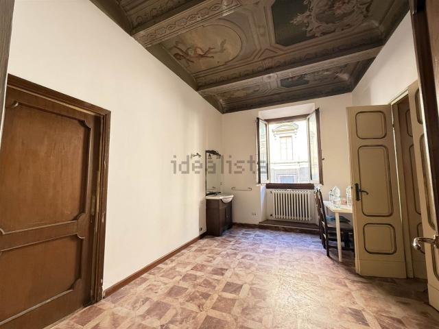 Appartamento in vendita di 160 m² in Via Camillo Cavour, 42
