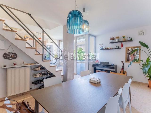 Appartamento in vendita di 160 m² in Via Campo dei Fiori