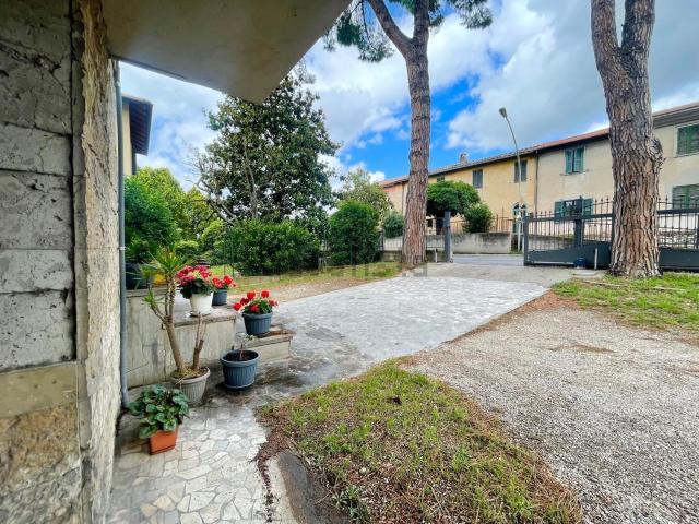 Appartamento in vendita di 160 m² in Via Campomicciolo