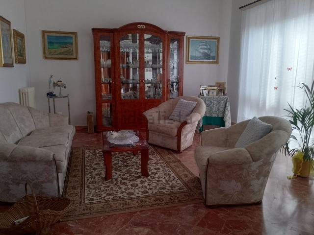 Appartamento in vendita di 160 m² in Via Campania, 7