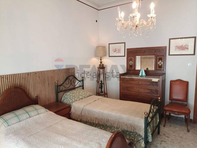 Appartamento in vendita di 160 m² in Via Canfora, 135