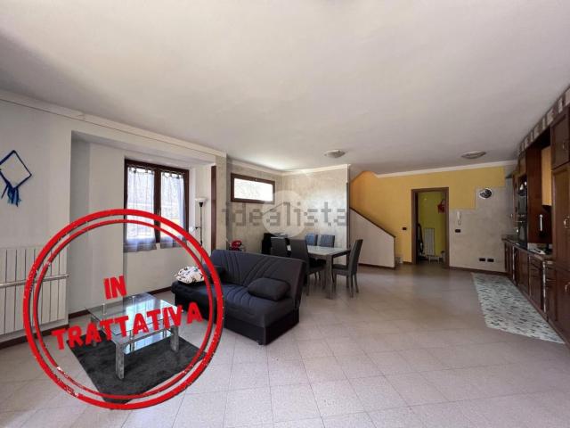 Appartamento in vendita di 160 m² in Via Carrebbio, 61