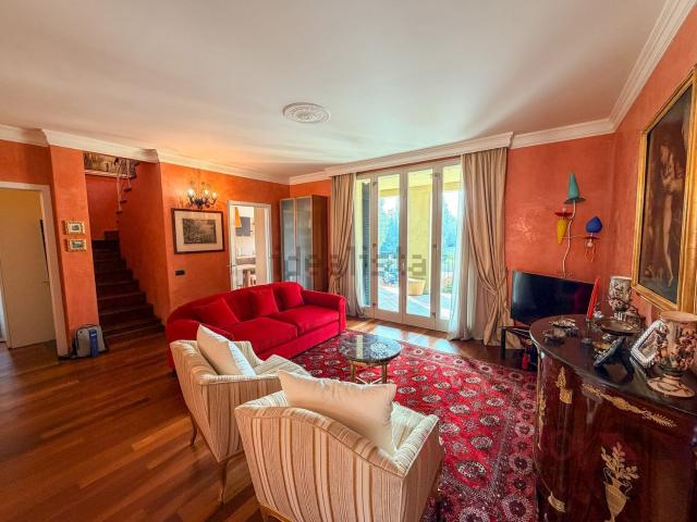 Appartamento in vendita di 160 m² in Via Cascina Fra di Sesto, 9