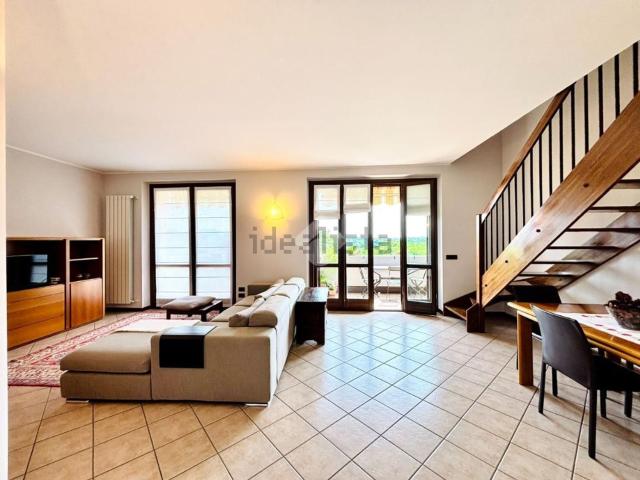 Appartamento in vendita di 160 m² in Via Cesare Cantù, 19