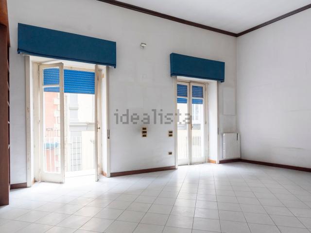 Appartamento in vendita di 160 m² in Via Chiaia, 205