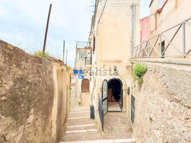 Appartamento in vendita di 160 m² in Via Chiaia, 23