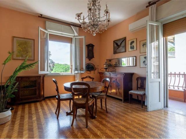 Appartamento in vendita di 160 m² in Via A. Tagliazucchi, 32