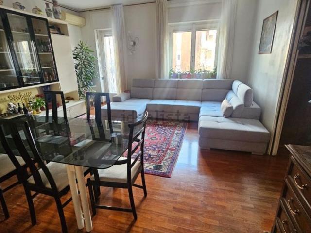 Appartamento in vendita di 160 m² in Via Ambrogio Alciati, 15