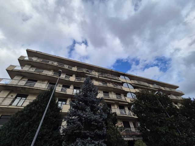 Appartamento in vendita di 160 m² in Via Antonio Annarumma