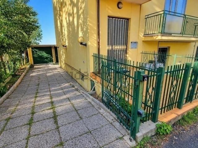 Appartamento in vendita di 160 m² in Via Andrea Raffaelli