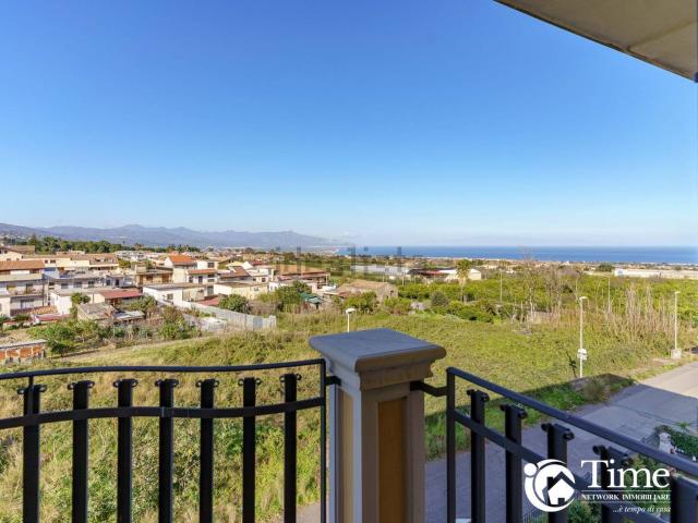 Appartamento in vendita di 160 m² in Via Angelina Damiani Lanza