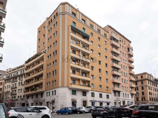 Appartamento in vendita di 160 m² in Via Aosta