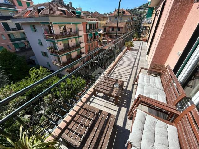 Appartamento in vendita di 160 m² in Via al Carmelo