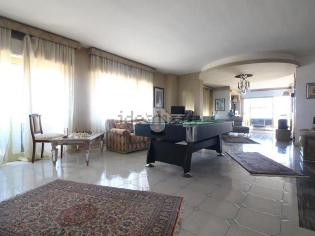 Appartamento in vendita di 160 m² in Via Alessandro Manzoni, 174