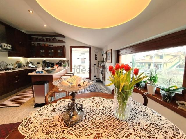 Appartamento in vendita di 160 m² in Via Asnenga