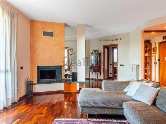 Appartamento in vendita di 160 m² in Via Bernina, 16