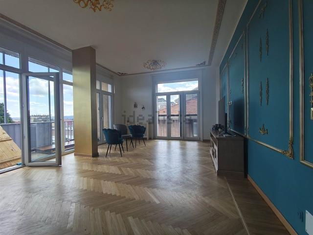 Appartamento in vendita di 160 m² in Via Bertodano, 7