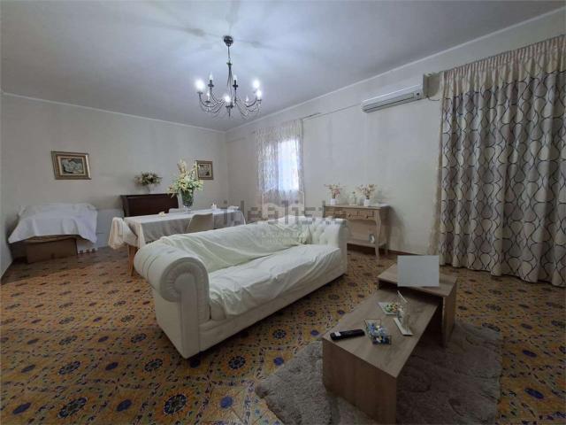 Appartamento in vendita di 160 m² in Via Bessarione