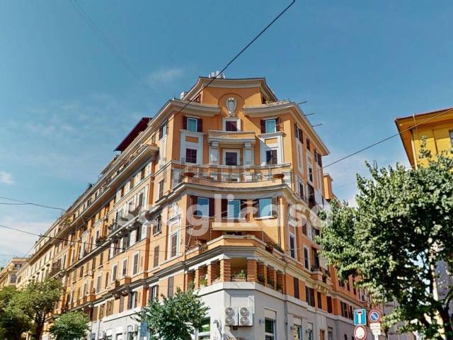 Appartamento in vendita di 160 m² in Via Bixio, 95