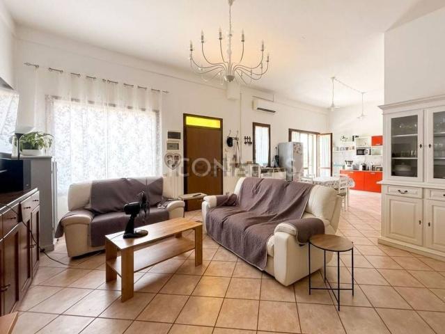 Appartamento in vendita di 160 m² in Via Galileo Galilei