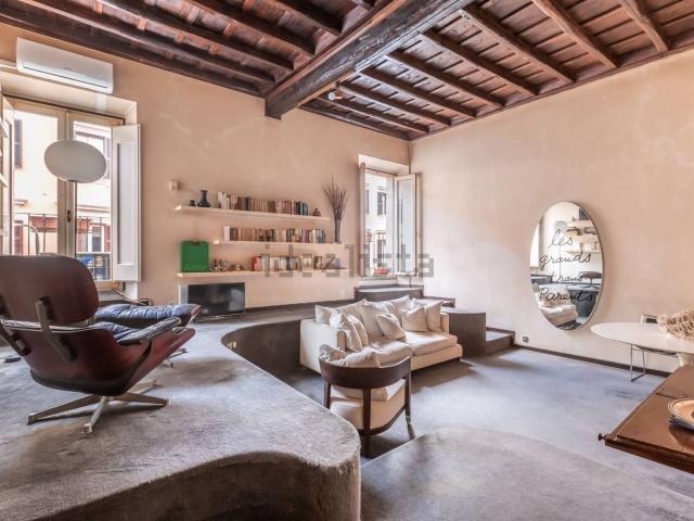 Appartamento in vendita di 160 m² in Via Garibaldi