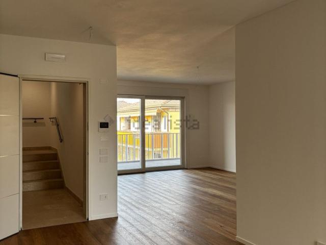 Appartamento in vendita di 160 m² in Via Giuseppe Comino