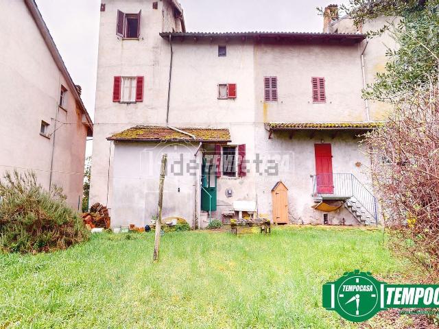 Appartamento in vendita di 160 m² in Via Giuseppe Gosio