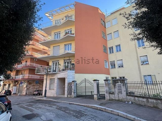 Appartamento in vendita di 160 m² in Via Giuseppe Salvatore Pianell, 83