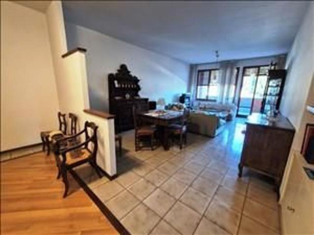 Appartamento in vendita di 160 m² in Via Giuseppe Pietri