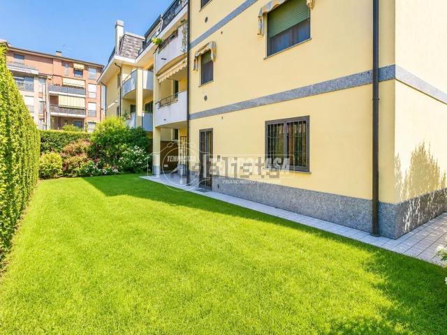 Appartamento in vendita di 160 m² in Via Giuseppe Ungaretti, 6