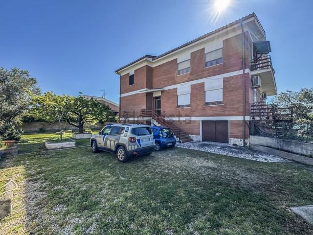 Appartamento in vendita di 160 m² in Via Gian Carlo Conestabile della Staffa