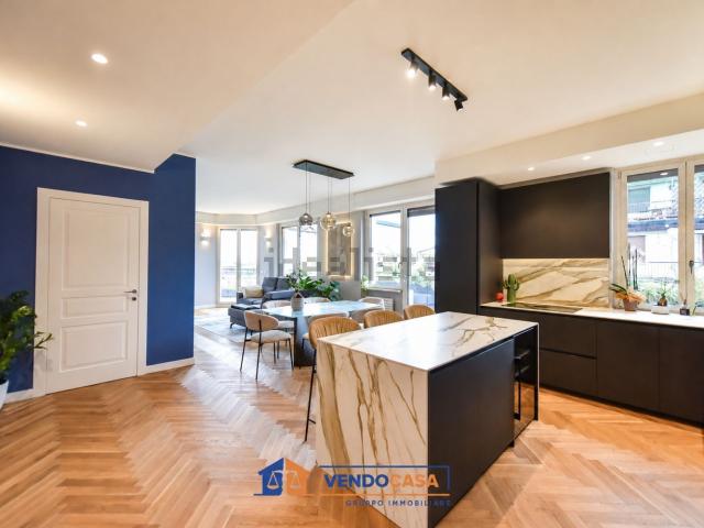 Appartamento in vendita di 160 m² in Via Gian Domenico Cassini, 81