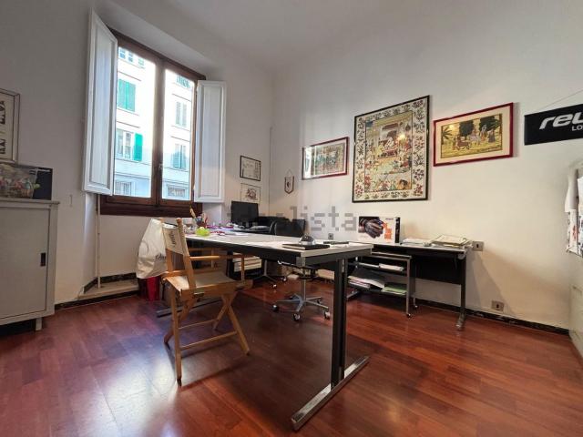 Appartamento in vendita di 160 m² in Via Gianfrancesco Pagnini
