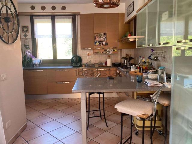 Appartamento in vendita di 160 m² in Via Giardini Sud