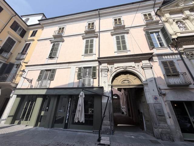 Appartamento in vendita di 160 m² in Via Giovanni Lanza, 28