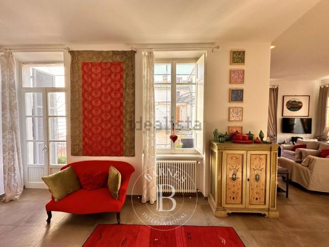 Appartamento in vendita di 160 m² in Via Gualverio Michelangeli
