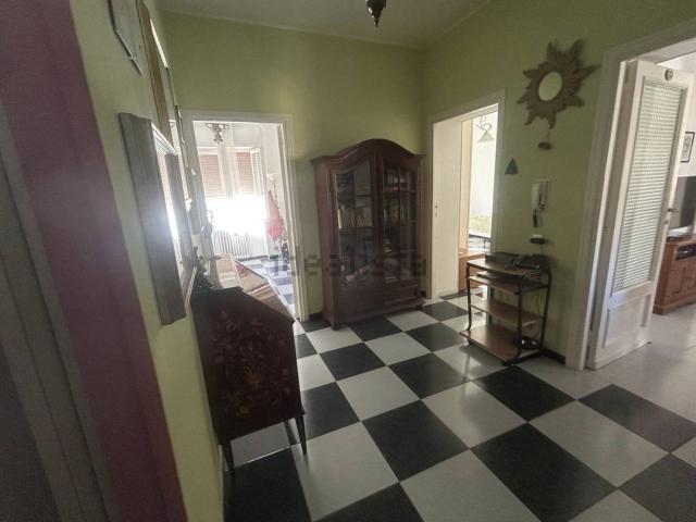Appartamento in vendita di 160 m² in Via Guglielmo Marconi